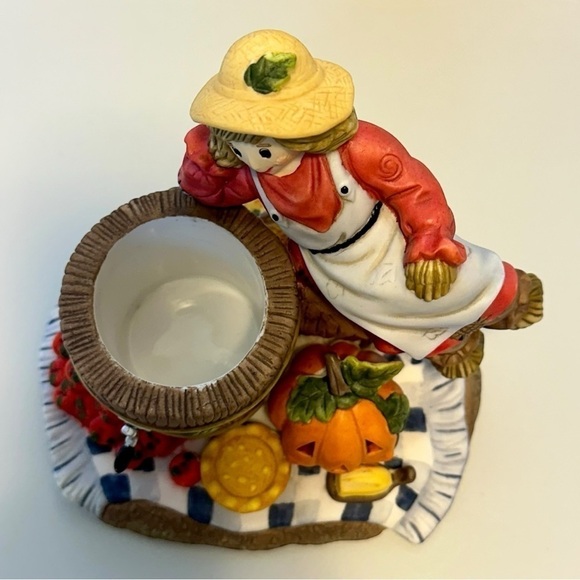 PartyLite Vintage Girl Scarecrow Tea Light / Votive Holder - Picture 7 of 8